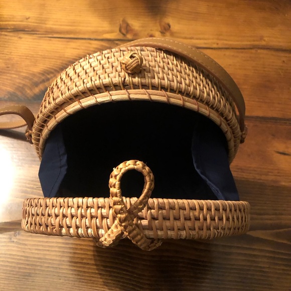 Straw Studios Rattan Purse - Picture 4 of 4